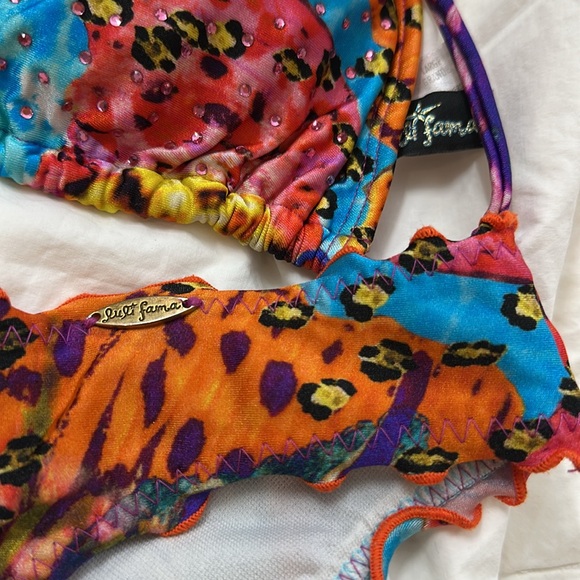 Luli Fama Swimwear Bikini (Top:Large) (Bottom: Medium) Triangle Top Wavey Bottom - Picture 5 of 5